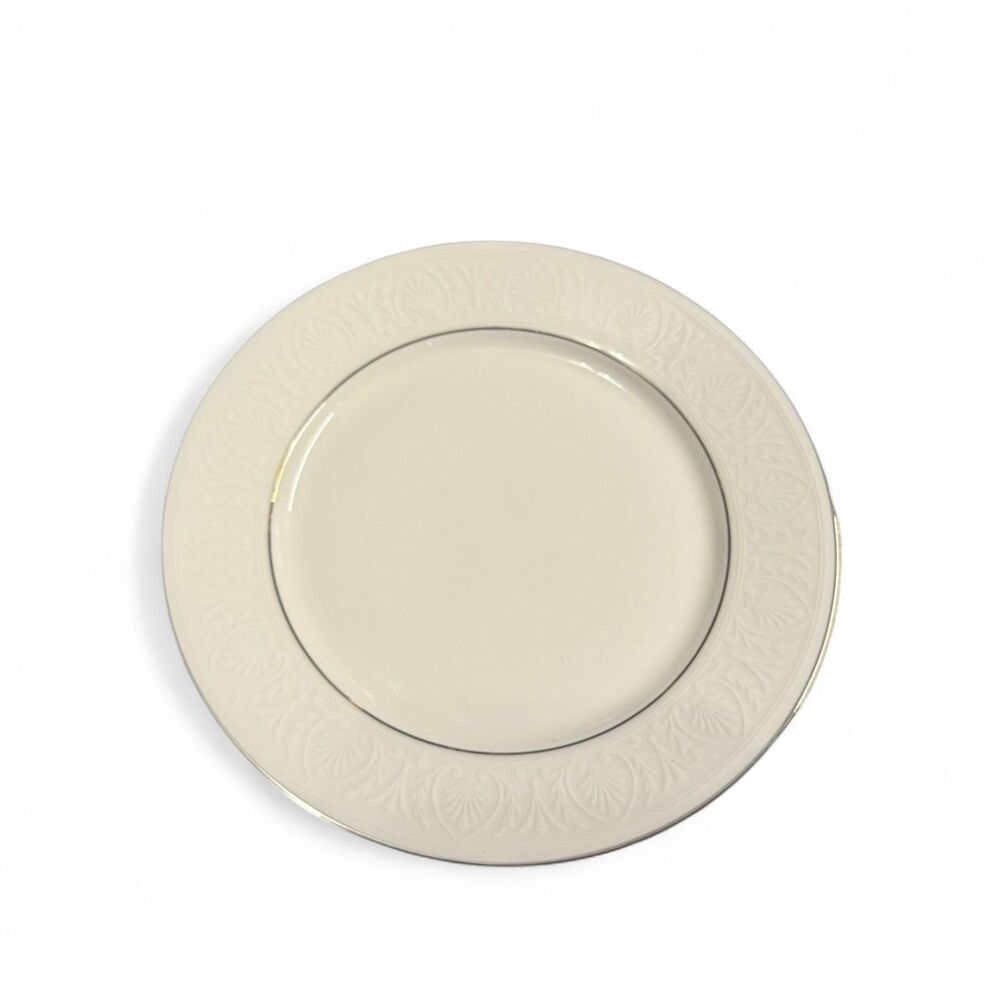 Lenox Debut Collection Hannah Platinum brand new - TWO PLATES